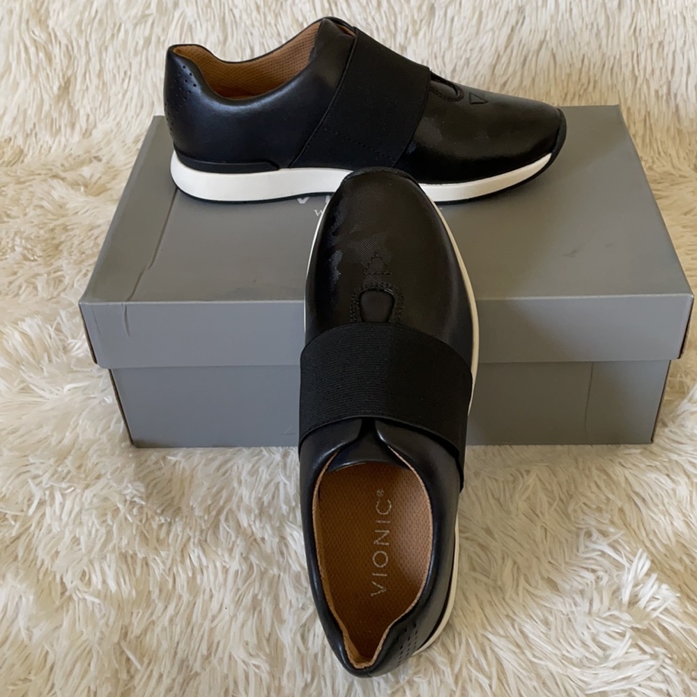 Vionic Black Sneakers - Picture 2 of 6